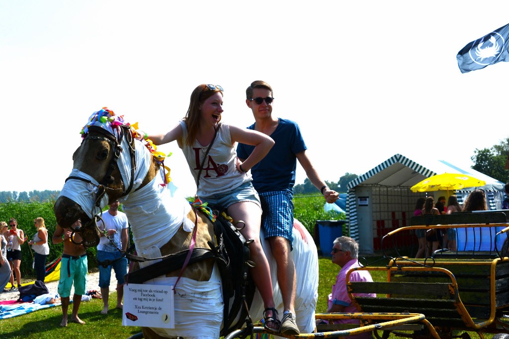 ../Images/Loungefest 2015 0123.jpg